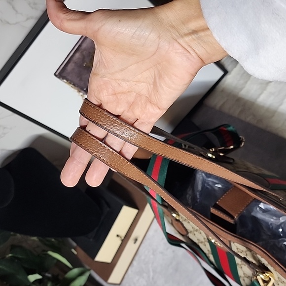 GUCCI brand Ophidia GG Supreme XL Tote - Picture 7 of 16